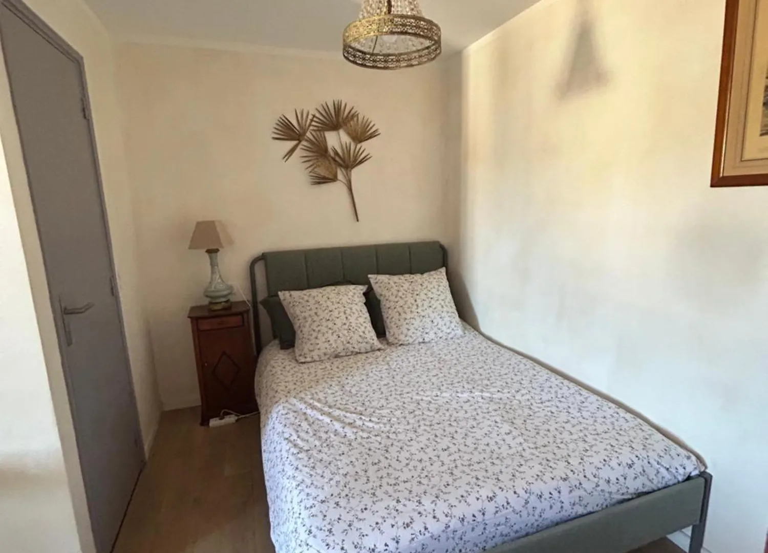 Grand Studio Entierement Renove Hyper Central Et Calme Cannes France